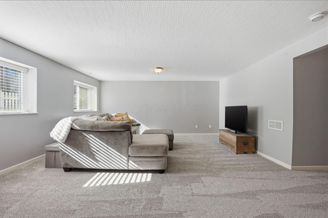 594 Raab Street, Pickerington, OH 43147