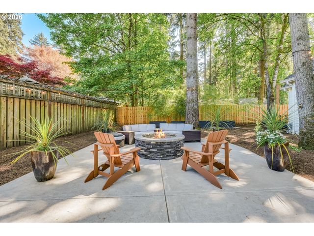18108 PILKINGTON Rd, Lake Oswego, OR 97035
