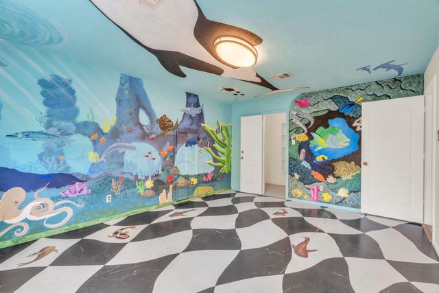 1022 Pinewood Lane, Seabrook, TX 77586