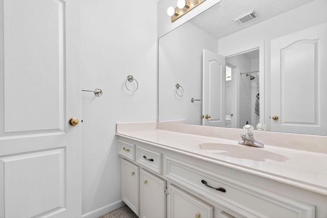 1022 Pinewood Lane, Seabrook, TX 77586
