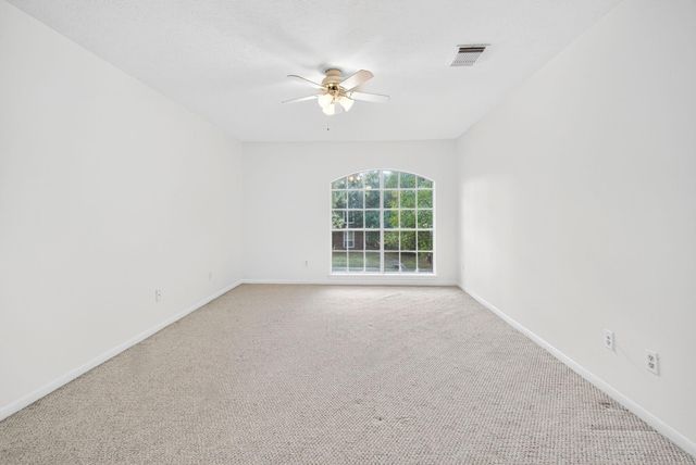 1022 Pinewood Lane, Seabrook, TX 77586