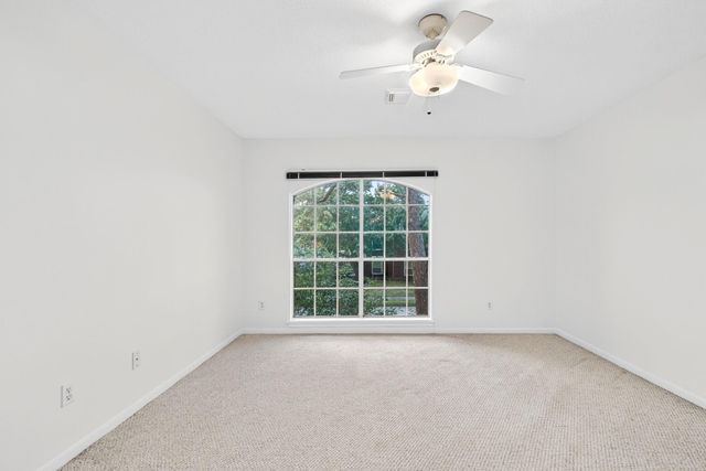 1022 Pinewood Lane, Seabrook, TX 77586