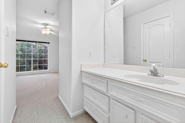 1022 Pinewood Lane, Seabrook, TX 77586