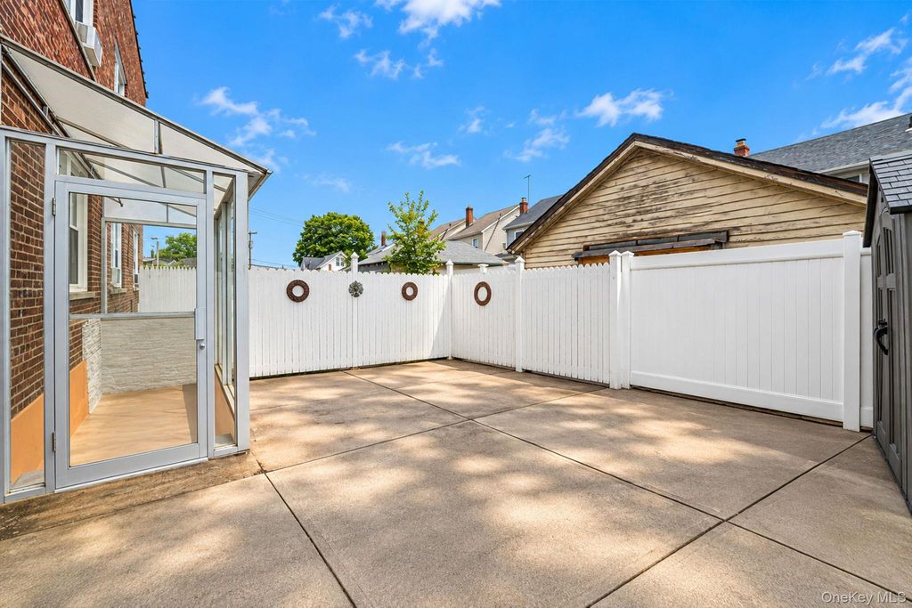 218-15 100th Avenue, Queens Village, NY 11429 — photo 4