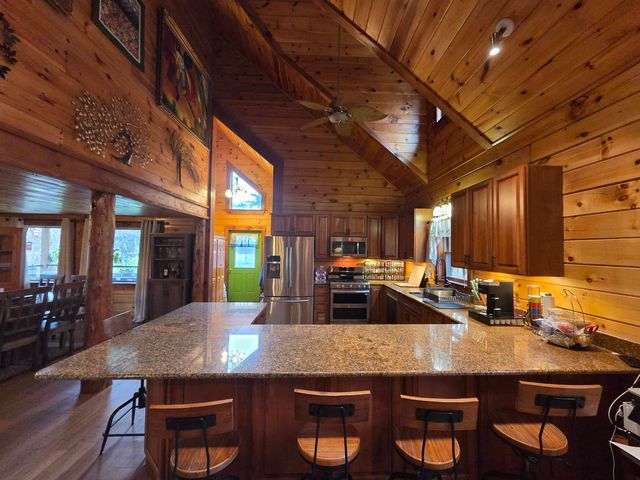 436 Lockehaven Road, Enfield, NH 03748