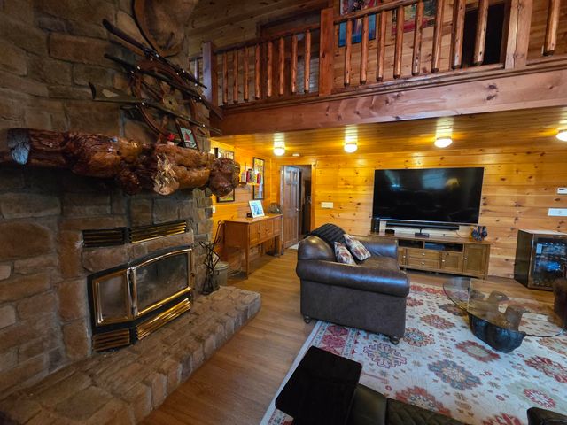 436 Lockehaven Road, Enfield, NH 03748