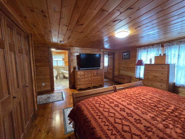 436 Lockehaven Road, Enfield, NH 03748