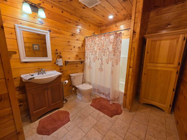 436 Lockehaven Road, Enfield, NH 03748
