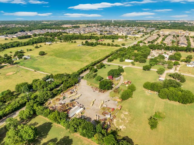 2040 Highridge Lane, Midlothian, TX 76065