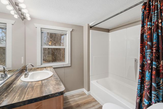 17551 Round Lake Boulevard NW, Andover, MN 55304