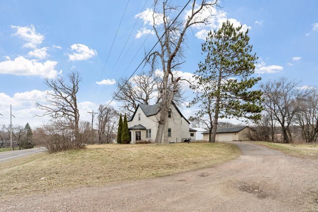 17551 Round Lake Boulevard NW, Andover, MN 55304