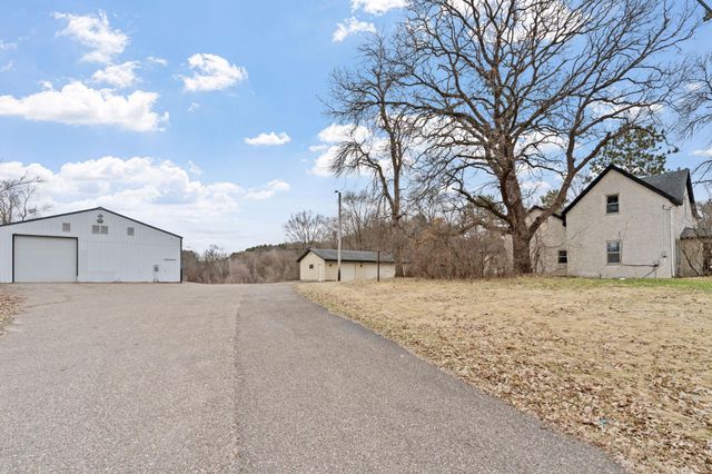 17551 Round Lake Boulevard NW, Andover, MN 55304