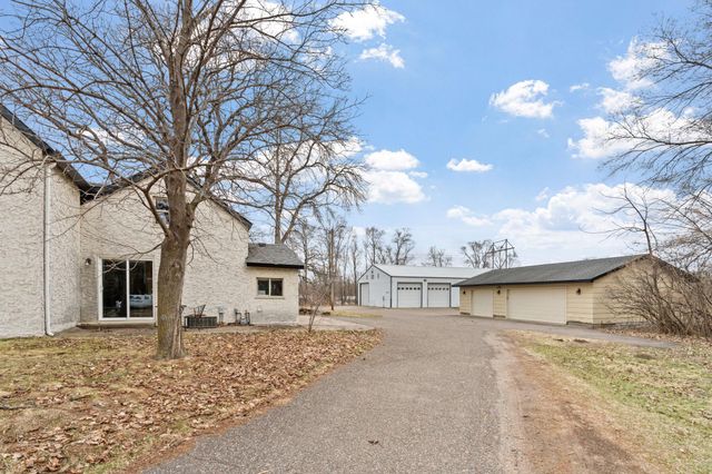 17551 Round Lake Boulevard NW, Andover, MN 55304