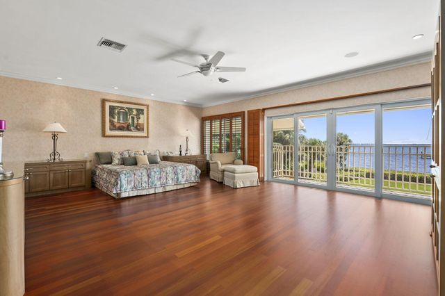 76 S Sewalls Point Road, Sewalls Point, FL 34996