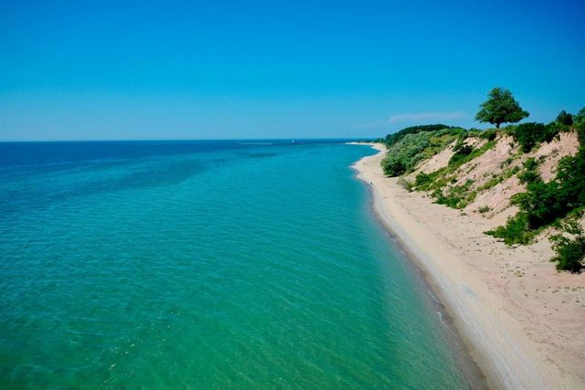 2121 Reigle Street, Manistee, MI 49660