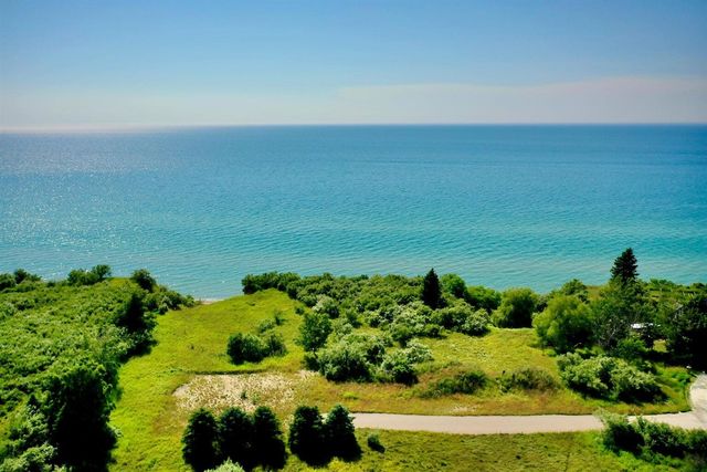 2121 Reigle Street, Manistee, MI 49660