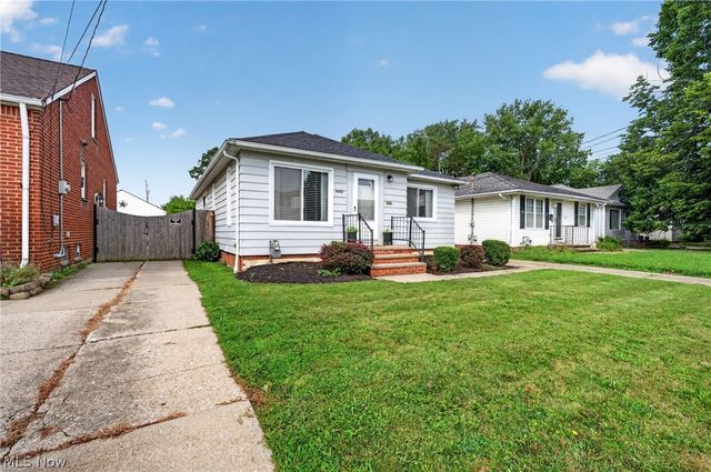6202 Westminster Drive, Parma, OH 44129