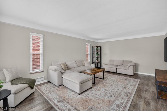 6202 Westminster Drive, Parma, OH 44129