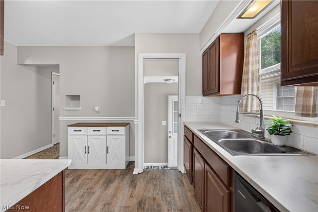 6202 Westminster Drive, Parma, OH 44129
