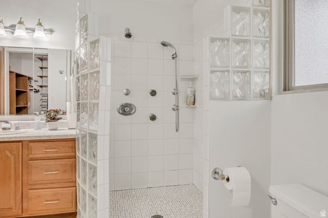 635 E PIONEER AVE, Sandy, UT 84070