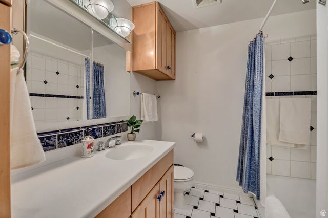 635 E PIONEER AVE, Sandy, UT 84070