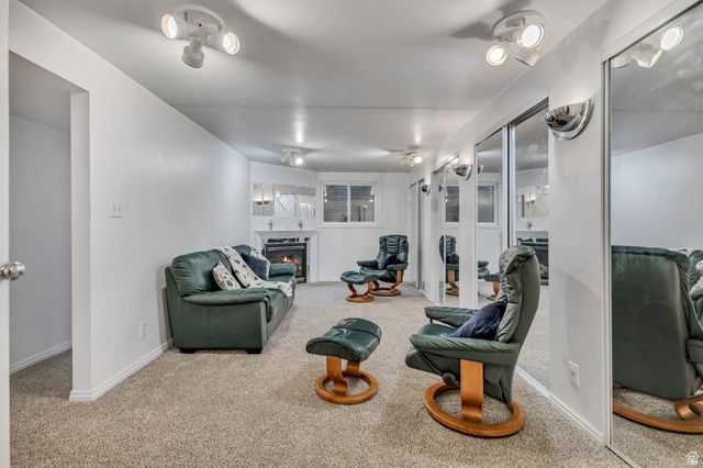 635 E PIONEER AVE, Sandy, UT 84070