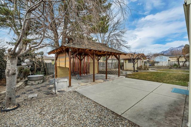 635 E PIONEER AVE, Sandy, UT 84070