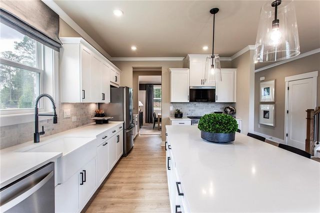 814 Changeup Circle, Lawrenceville, GA 30043