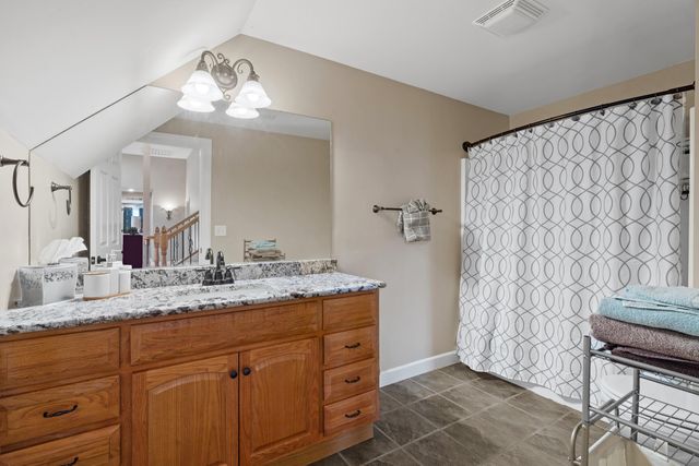 2000 CHAPEL RIDGE RD, Columbia, MO 65203