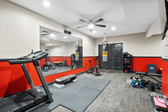 2000 CHAPEL RIDGE RD, Columbia, MO 65203