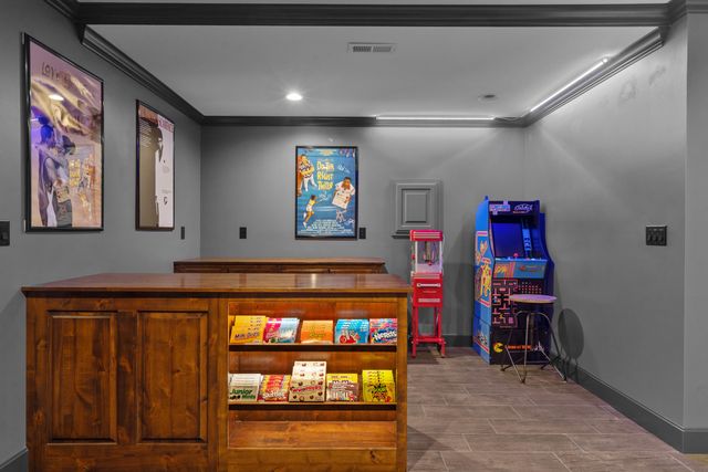 2000 CHAPEL RIDGE RD, Columbia, MO 65203