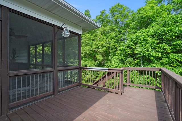 2000 CHAPEL RIDGE RD, Columbia, MO 65203