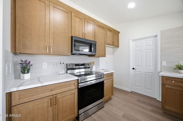 8016 E COLBY Street, Mesa, AZ 85207