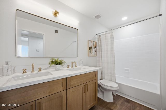 8016 E COLBY Street, Mesa, AZ 85207