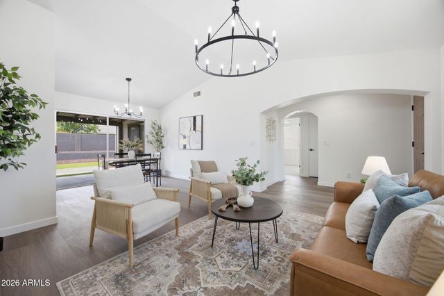 8016 E COLBY Street, Mesa, AZ 85207
