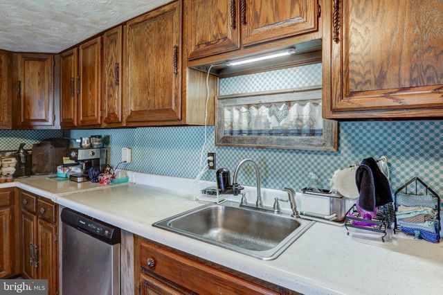 3472 MESSERSMITH RD, York, PA 17408