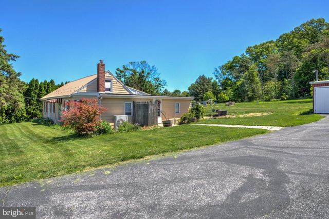 3472 MESSERSMITH RD, York, PA 17408