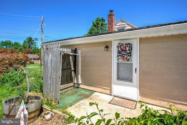 3472 MESSERSMITH RD, York, PA 17408