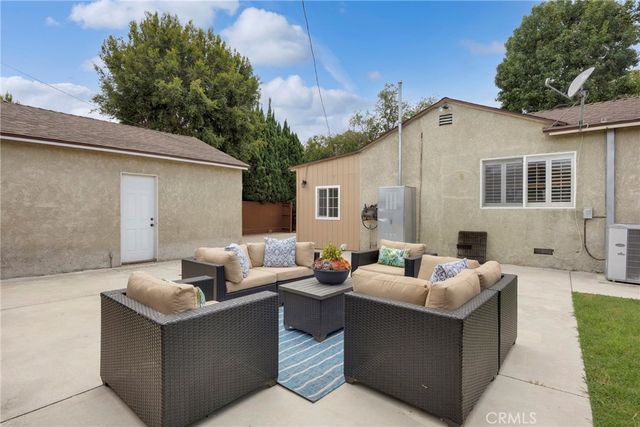 2330 Saint Joseph Avenue, Long Beach, CA 90815