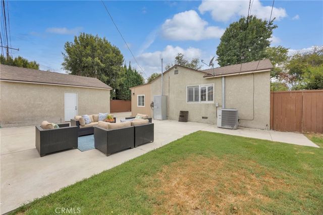 2330 Saint Joseph Avenue, Long Beach, CA 90815