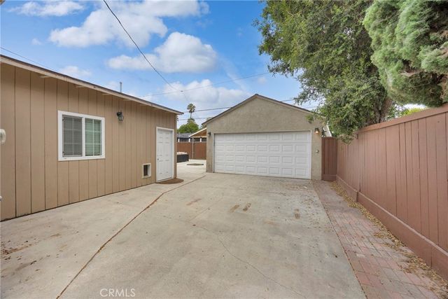 2330 Saint Joseph Avenue, Long Beach, CA 90815