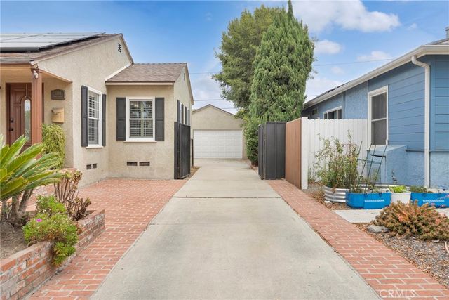 2330 Saint Joseph Avenue, Long Beach, CA 90815