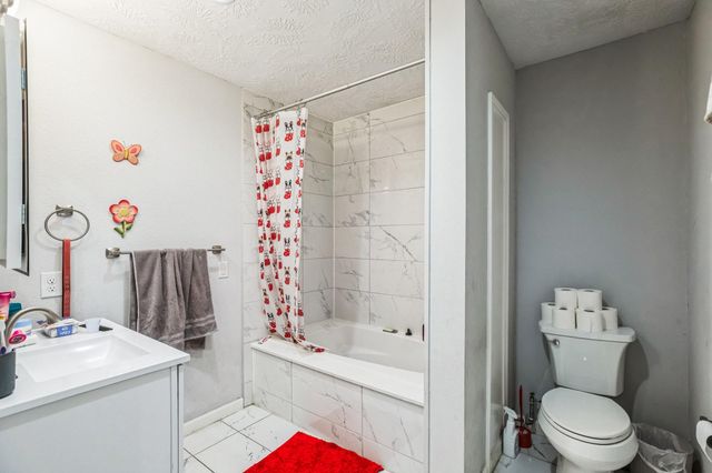 1301 Oaks Drive, Pasadena, TX 77502