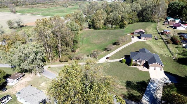87 Meadowbrook Road, Vanceburg, KY 41179