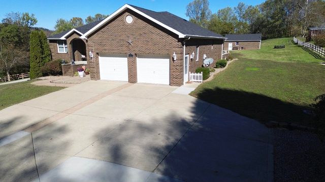 87 Meadowbrook Road, Vanceburg, KY 41179
