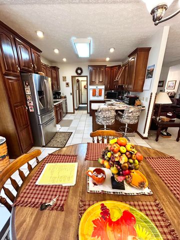 87 Meadowbrook Road, Vanceburg, KY 41179