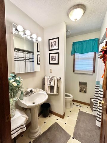 87 Meadowbrook Road, Vanceburg, KY 41179