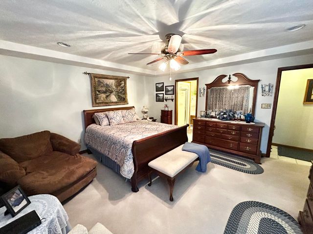 87 Meadowbrook Road, Vanceburg, KY 41179