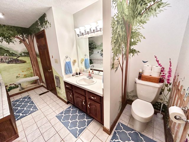 87 Meadowbrook Road, Vanceburg, KY 41179