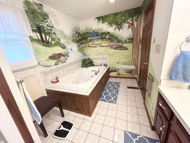 87 Meadowbrook Road, Vanceburg, KY 41179